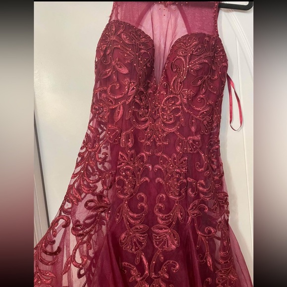 Woman evening gown/ prom dress - Picture 5 of 6